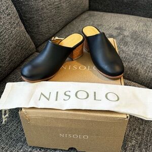 Nisolo Women's Black Mules